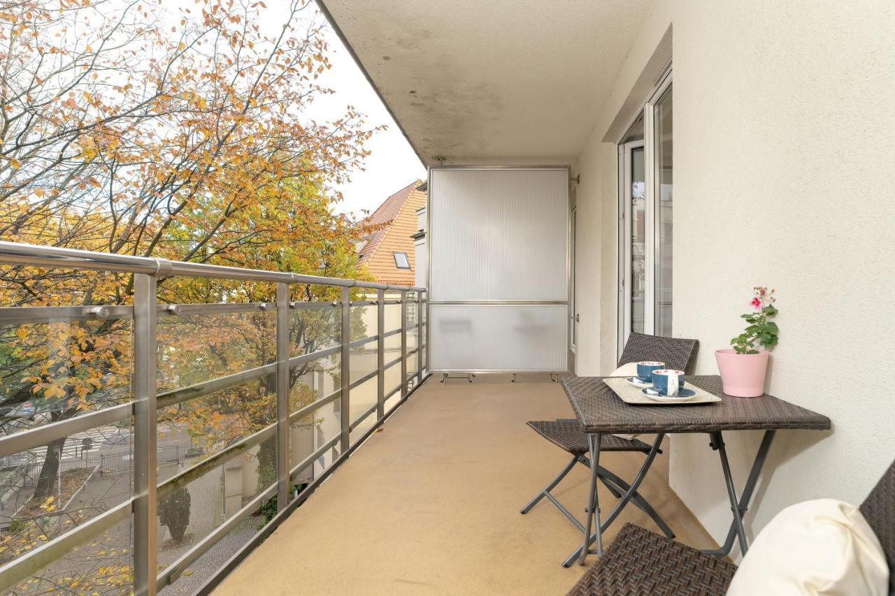 Stylish For 2 With Balcony Robocza By Renters Apartment Poznan